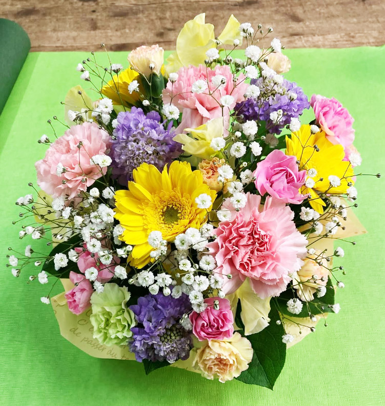 ペットの命日に花を添えて｜帯広で買えるやさしい色合いの供養花